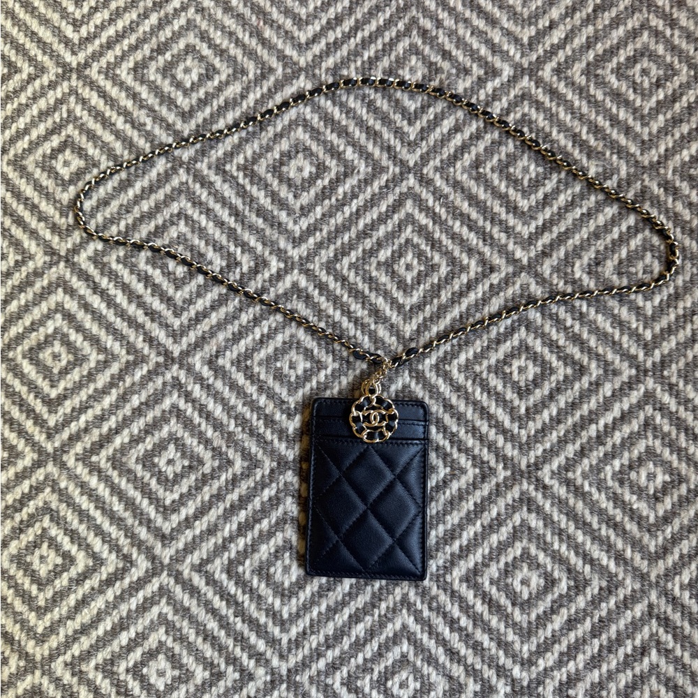 Black Quilted Card Holder with Chain